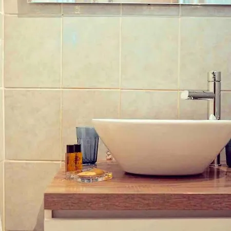Casa Navi - Typical House By Navigli Apartment Milan